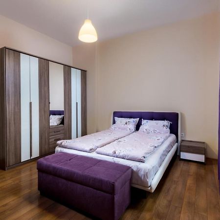 Family Apartment - Comfort In The Center Burgas by Eksteriør bilde