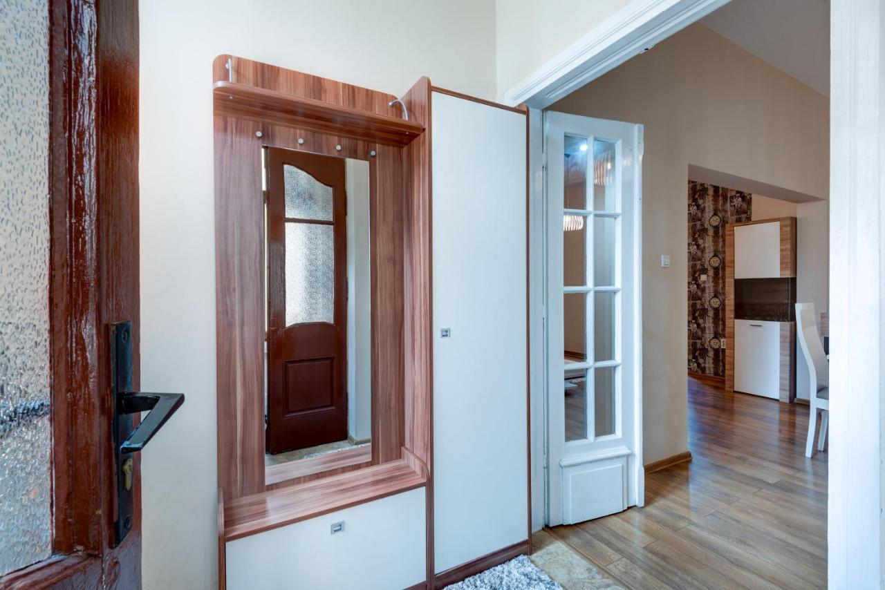 Family Apartment - Comfort In The Center Burgas by Eksteriør bilde