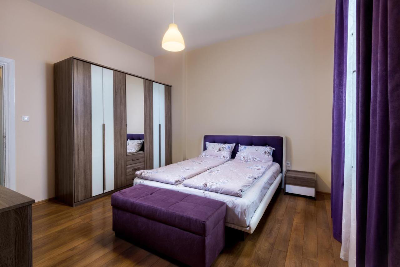 Family Apartment - Comfort In The Center Burgas by Eksteriør bilde