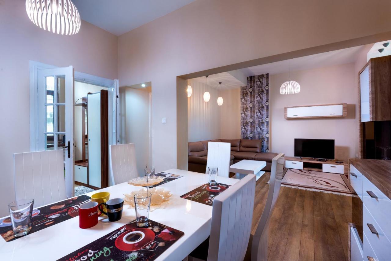 Family Apartment - Comfort In The Center Burgas by Eksteriør bilde